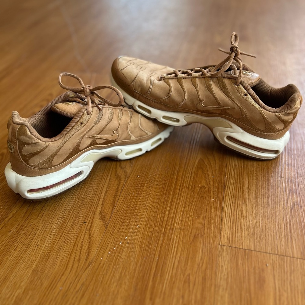 Nike Air Max Plus “Flax” Shoes